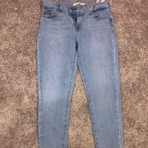 Light wash super skinny Levi jeans